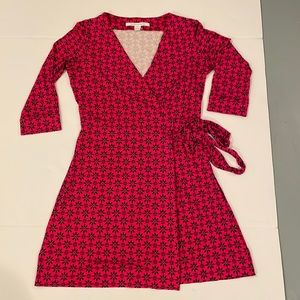 Diane von Furstenberg Pink and Navy Floral Wrap Dress Size 6